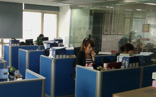 武汉市秋盛商贸有限公司日用百货批发零售的仓储配送网络优化策略